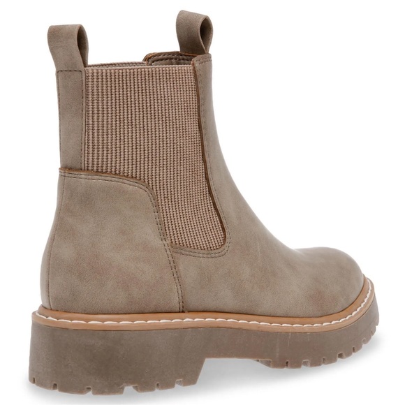 NIB DV by Dolce Vita LEIGHA Chelsea Boot Dark Taupe - Picture 3 of 13